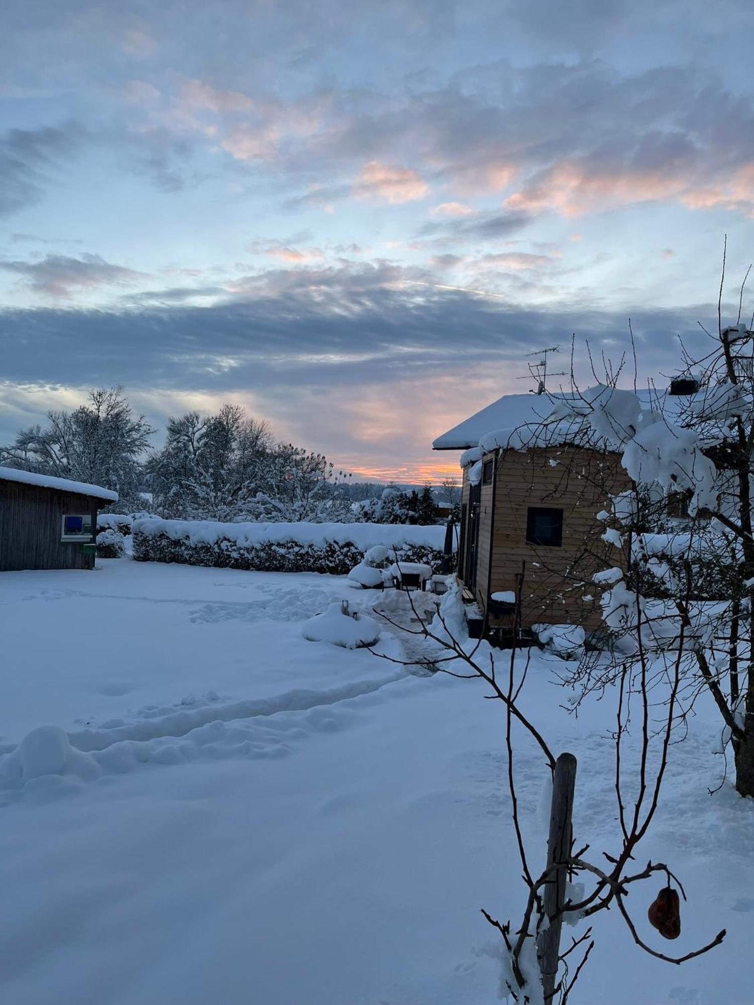 Tinyhouse -Reset Im Vilstal -Zurueck Zum Ursprung Apartment Aldersbach Екстериор снимка